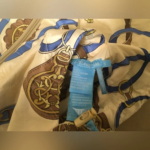 J. McLaughlin Tahoe goose down reversible Packable Vest - Picture 8 of 10